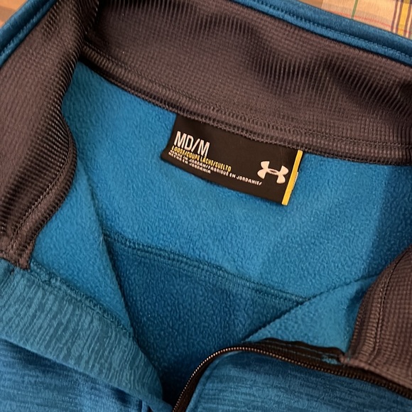 Under Armour pullover - Picture 2 of 3